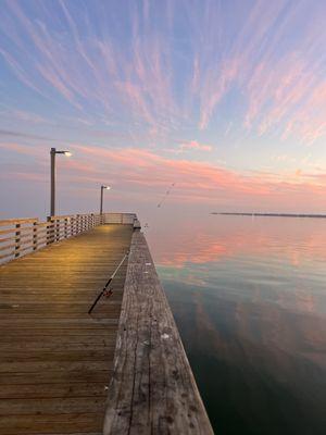 End of the fishing pier looking south