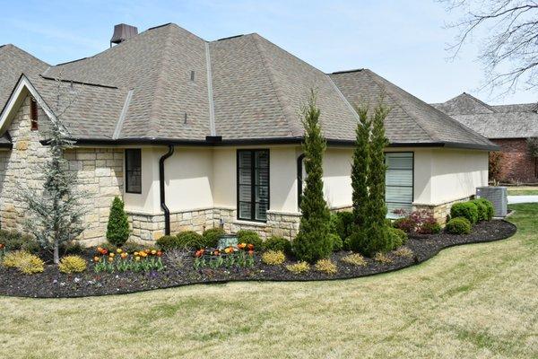 Landscape & curb appeal