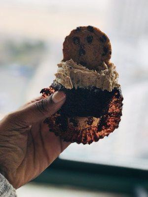 Chocolate Cookie butter cupcake