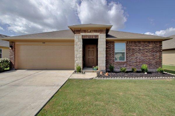 Listed and sold in Hutto, TX