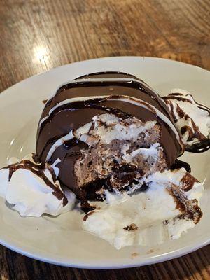 The inside of the Texas Mud Pie.