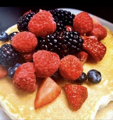 Berry pancakes