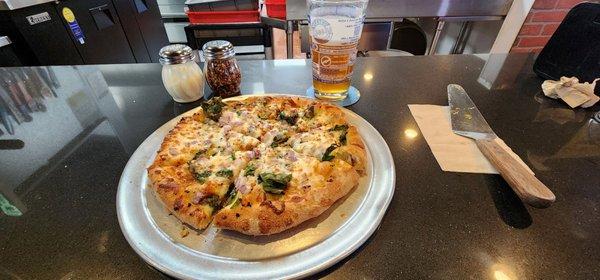 Margarita pizza with red onion and a good cold IPA