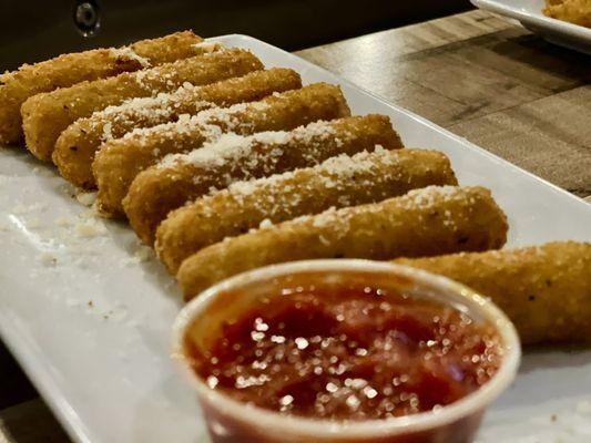 Mozzarella sticks