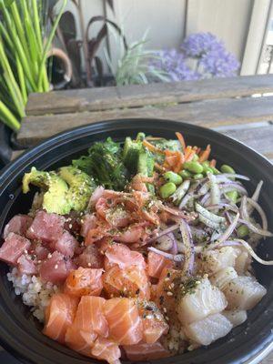 Hawaiian poke bowl