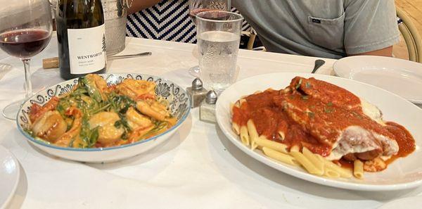 Shrimp and scallops w/ linguine in vodka sauce. Chicken parm with penne.