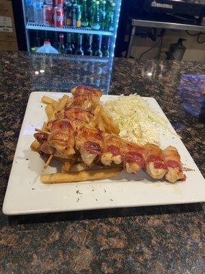 Chicken rolled with bacon