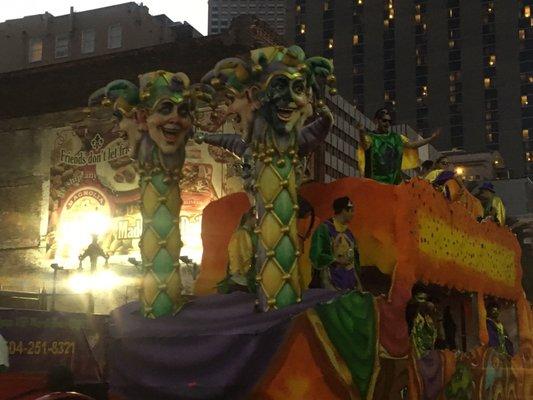 A court jester float