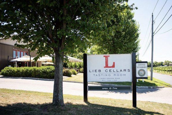 Lieb Cellars on Oregon Road