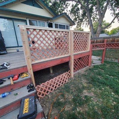 Custom railing with lattices