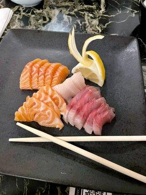 Sashimi- I ask for the lemon