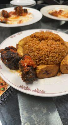 Jollof Rice with Beef and Plantain