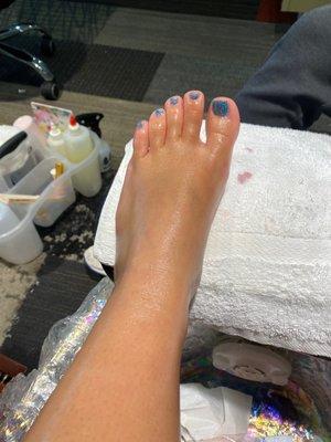 Mermaid toes by Hieu