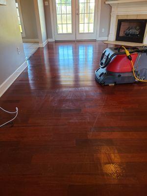 Hardwood Floor Deep Cleaning and Wax Removal