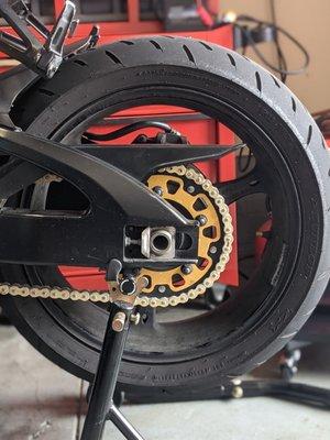 K7 gsx-r 600 new sprocket and chain