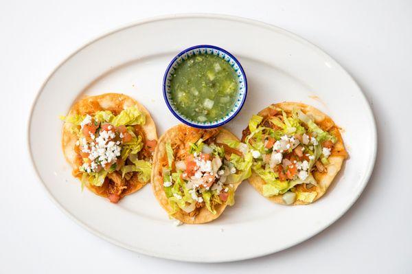 Tostadas de Tinga