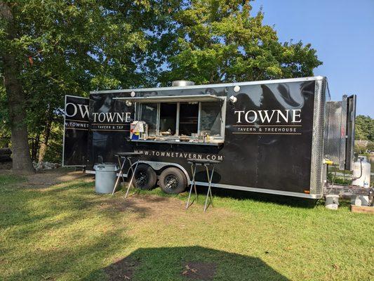 Food truck, where cooking is done.