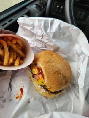 Cheeseburger and fries