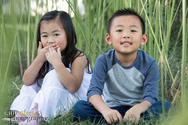 Super cute Siblings Session at the park! annealeese photography www.annealeese.com