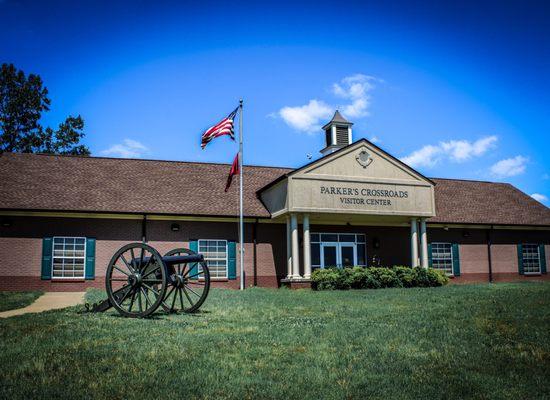 Parkers Crossroads Visitor Center and Battlefield