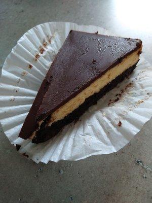 Fudge brownie cheesecake slice