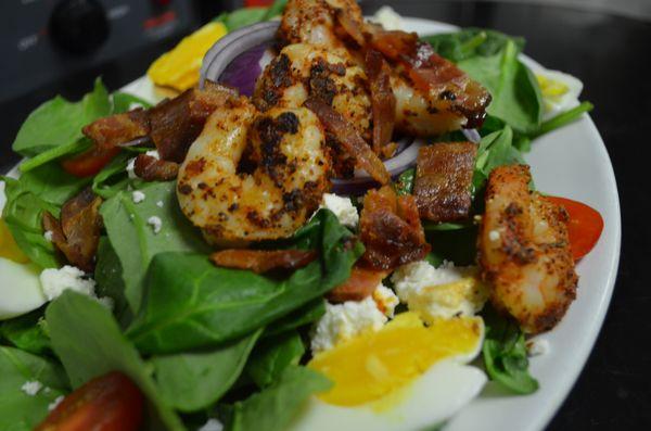 Greek Spinach – Baby Spinach, Topped with Feta Cheese, Grape Tomatoes, Hard Boiled Eggs, Crispy Bacon Bits and Red Onion