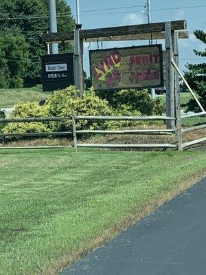 Awesome place for veggies and fruit! The people that work there are so helpful and friendly!