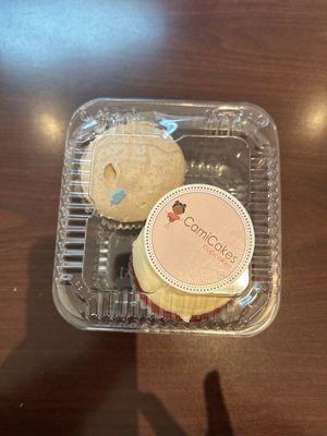 Carrot Cake Cupcake and Red velvet Cupcake