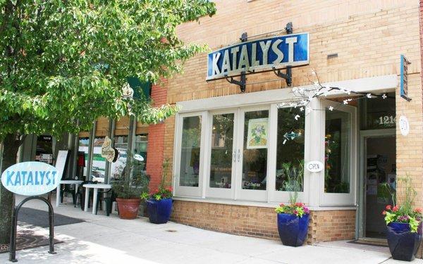 Exterior of Katalyst Gallery & Gift Boutique.