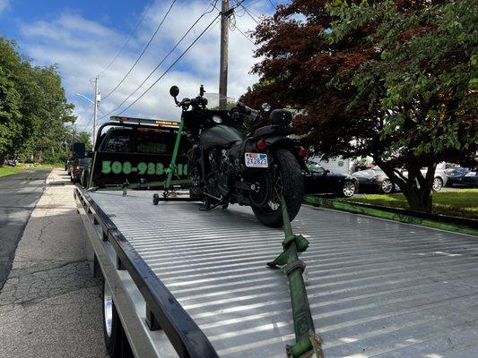 Motorcycle tow