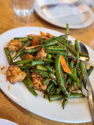 Garlic green beans - spicy and garlicy and delicious