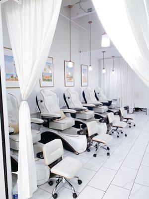 Clean spa chairs in our newly built location behind Chase bank in San Juan