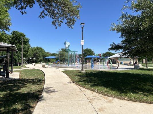 Splash pad