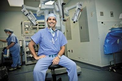 Dr.Danny Shaban, leader in da Vinci® robotics surgery for gynecological procedures.