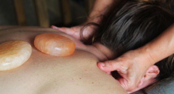 Add hot Himalayan Salt Stones to any session to heat up the muscles, calm the nervous system and mineralize the skin.