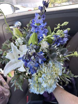 Flower arrangement for a death anniversary