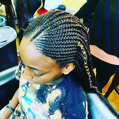 Feeding cornrows or Fulani cornrows $200 and up depending on length