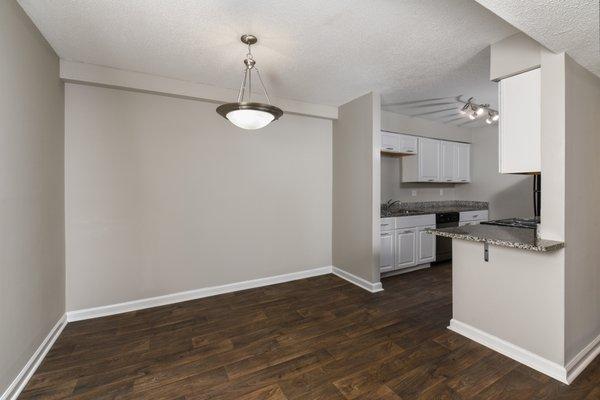 Valley Station Apartment Homes in Birmingham, AL. Newly renovated, pet-friendly apartments.