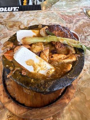 supreme Molcajete Supremo