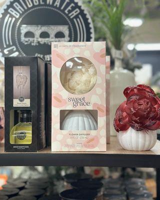 Sweet grace is a customer favorite!  This flower diffuser is perfect for gifting!