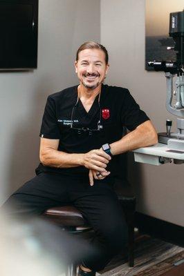 Alan McInnes, M.D. is our fellowship trained (ASOPRS.ORG) oculofacial plastic surgeon