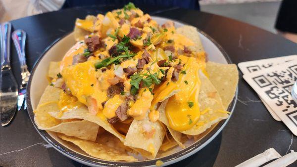 Great nachos with brisket