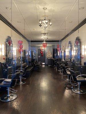 Salon Glam Stations.  Very near and study plexiglass Highly recommended Donna