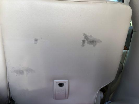 They didn't bother to wipe these dirt spots off the seat (it took me less than 30 seconds to do it myself. This is just lazy....