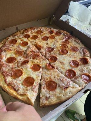 pepperoni pizza