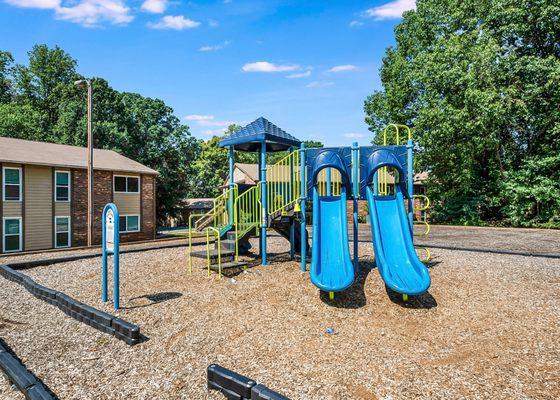 Playground 
at Enclave at North Point