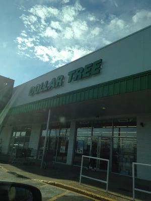 Dollar Tree -- 8 Newbury Street / RTE 1, Danvers                       Storefront