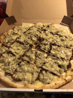 Cheesesteak pizza