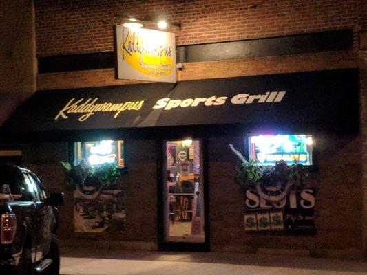 Kaddywampus Sports Grill