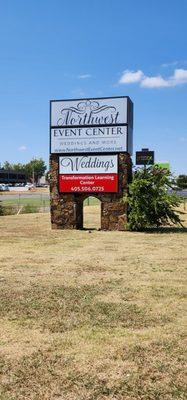 Signage on Northwest Expressway